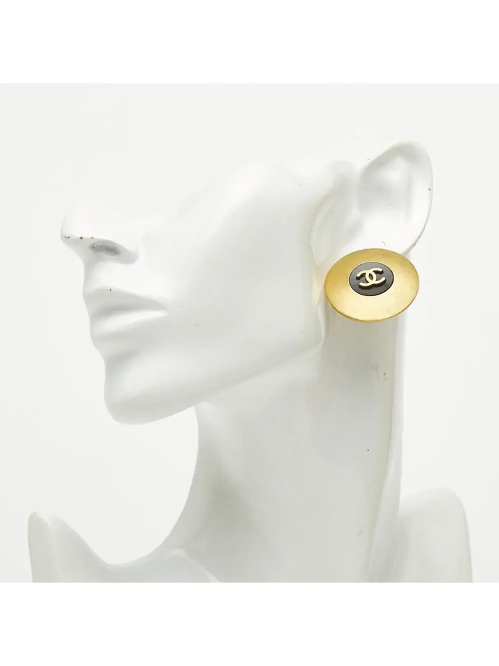Chanel Cc Logo Round Clip-On Earrings #247024C65B